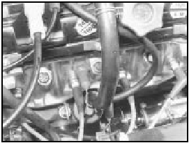 3.2 Crankcase vent hose (1116 cc)