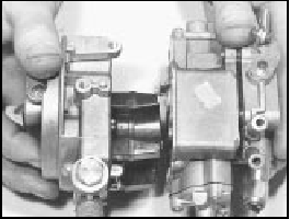 9B.26F Main parts of the Weber 32 TLF carburettor