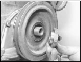 42.21 Crankshaft pulley and nut