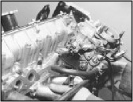19.4C Fitting intake manifold complete with carburettor