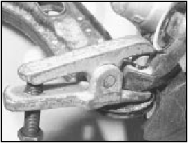 6.2 Separating track control arm balljoint from hub carrier