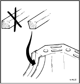 Fig. 13.1 Correct method of fitting sump pan sealing strip (Sec 4)