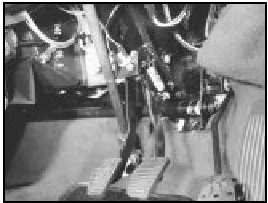 14B.47 Right-hand end of brake pedal cross-shaft